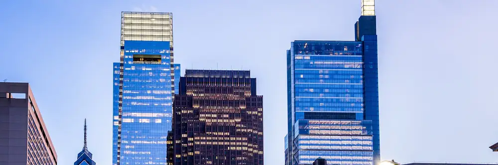 Philadelphia skyscrapers at dusk
